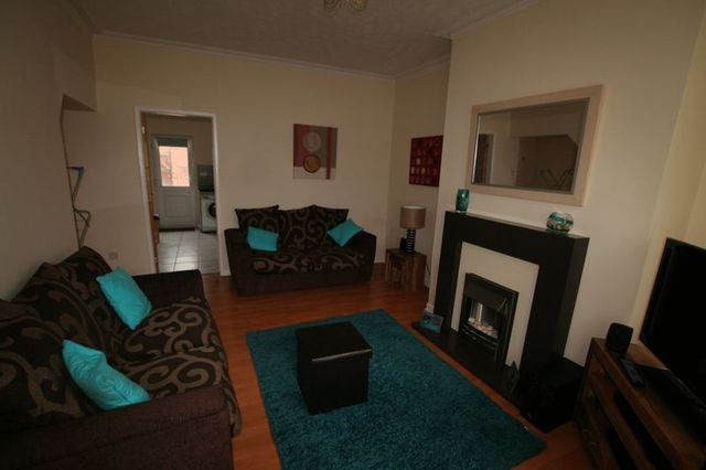  Image of 2 Bedroom Terraced for sale at Crescent Road  Ellesmere Port, CH65 4DZ