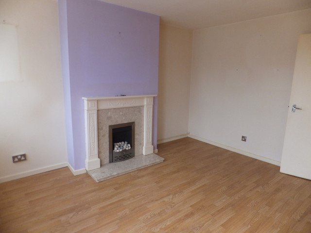  Image of 1 Bedroom Ground Flat to rent at Havant Havant, PO9 5JP