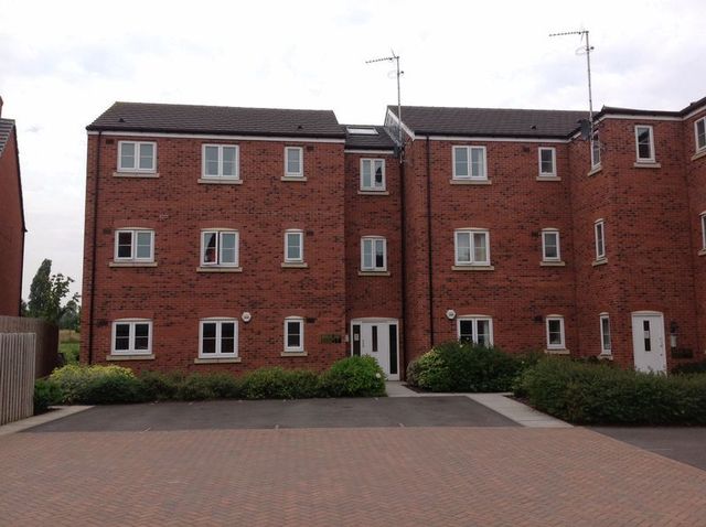  Image of 2 Bedroom Flat to rent at Waterloo Croft  Lichfield, WS14 0GL