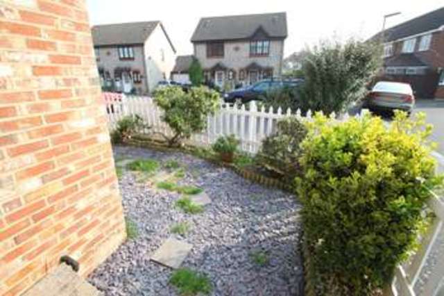  Image of 1 Bedroom End of Terrace for sale at West Molesey Surrey, KT8 2QR