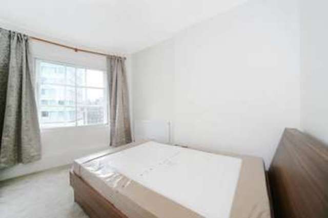 Image of 3 Bedroom Flat to rent at Westbourne Street  London, W2 2TZ