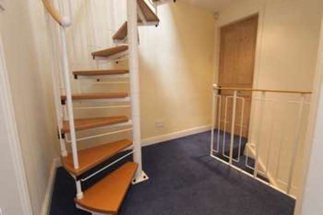  Image of 3 Bedroom End of Terrace for sale at Darton Barnsley Darton, S75 5AL
