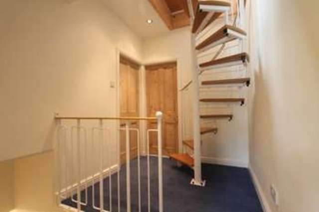  Image of 3 Bedroom End of Terrace for sale at Darton Barnsley Darton, S75 5AL