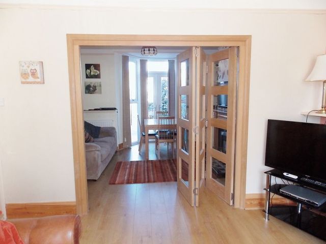  Image of 3 Bedroom Terraced for sale at Easton Street  Portland, DT5 1BS