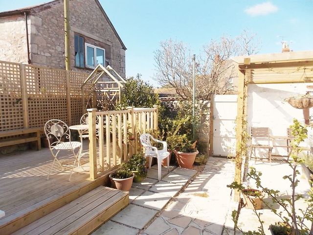  Image of 3 Bedroom Terraced for sale at Easton Street  Portland, DT5 1BS