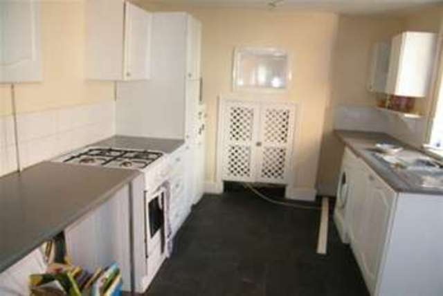 Image of 4 Bedroom Detached to rent at Cardiff, CF24 0EP
