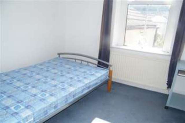  Image of 4 Bedroom Detached to rent at Cardiff, CF24 0EP