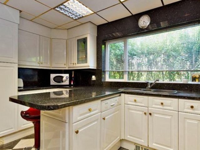  Image of 8 Bedroom Detached for sale at Lancaster Lancashire Lancaster, LA2 6AJ