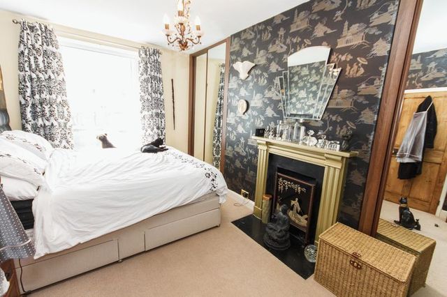  Image of 4 Bedroom Terraced for sale at Blagdon Terrace  Crediton, EX17 1EQ