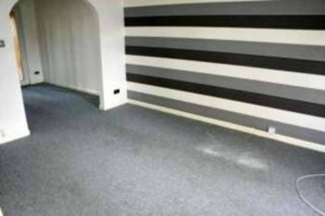  Image of 3 Bedroom Semi-Detached for sale at Royroyston Glasgow Stepps, G33 1RF