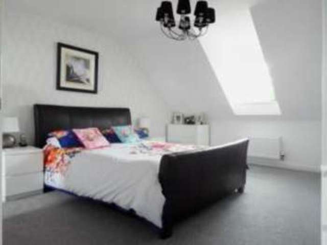  Image of 3 Bedroom Semi-Detached for sale at Quedgeley Gloucester Quedgeley, GL2 2EE
