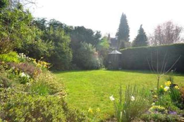  Image of 5 Bedroom Detached for sale at Bookham Leatherhead Great Bookham, KT23 4HA