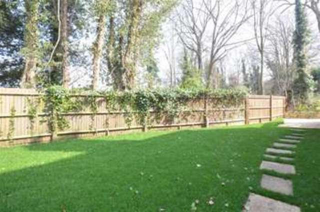  Image of 5 Bedroom Detached for sale at Bookham Leatherhead Great Bookham, KT23 4HA