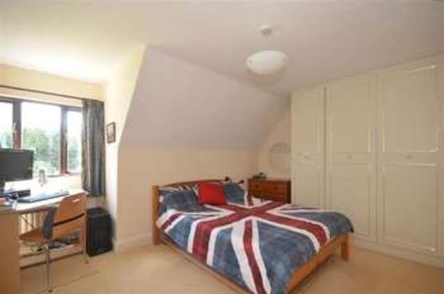  Image of 5 Bedroom Detached for sale at Bookham Leatherhead Great Bookham, KT23 4HA