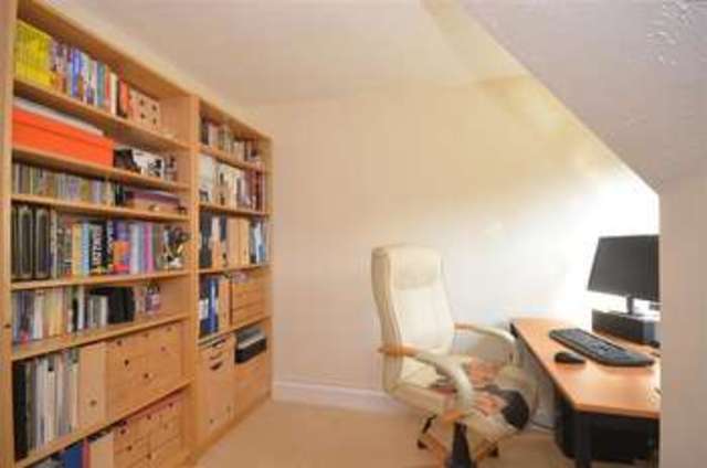  Image of 5 Bedroom Detached for sale at Bookham Leatherhead Great Bookham, KT23 4HA