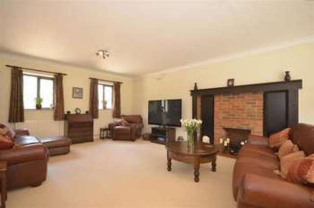  Image of 5 Bedroom Detached for sale at Bookham Leatherhead Great Bookham, KT23 4HA