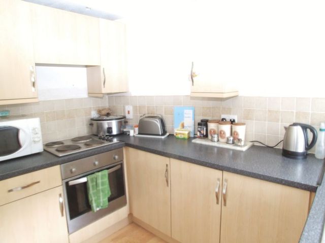  Image of 2 Bedroom Terraced for sale at Chapel Street  Camelford, PL32 9PJ