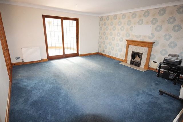  Image of 5 Bedroom Detached for sale at Chequers Close  Marston Moretaine, MK43 0RF
