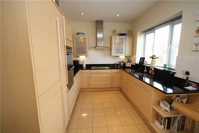  Image of 5 Bedroom Detached for sale at Stanmore Middx Stanmore, HA7 4PS