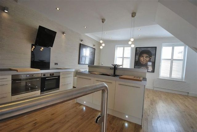  Image of 1 Bedroom Flat to rent at Clayton Park Square Array Jesmond, NE2 4DP