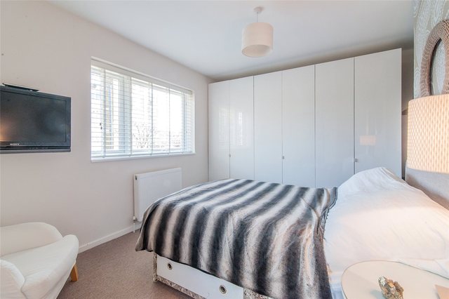  Image of 3 Bedroom End of Terrace for sale at London  Summerstown, SW17 0PL