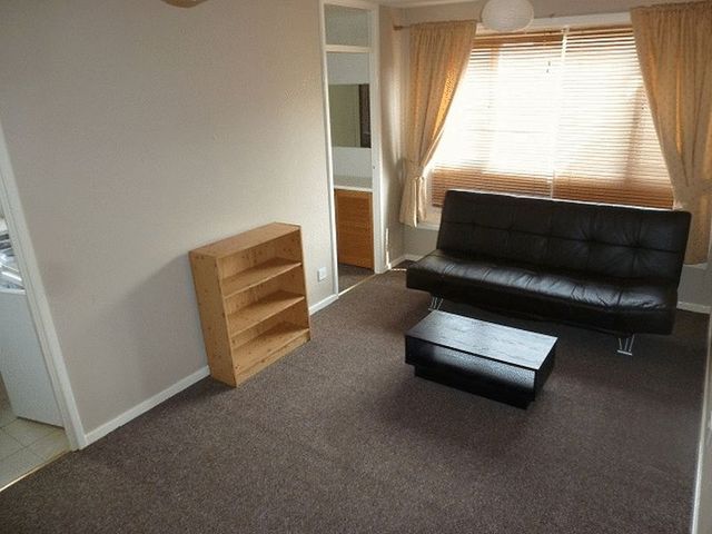  Image of 1 Bedroom Apartment to rent at Ebchester Court Kingston Park Kenton, NE3 2QX
