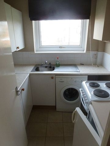  Image of 1 Bedroom Apartment to rent at Ebchester Court Kingston Park Kenton, NE3 2QX