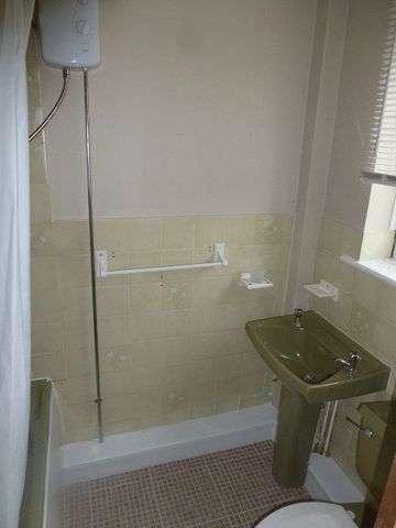  Image of 1 Bedroom Apartment to rent at Ebchester Court Kingston Park Kenton, NE3 2QX