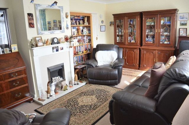  Image of 3 Bedroom Detached for sale at Eden Dene  Scunthorpe, DN16 2PX