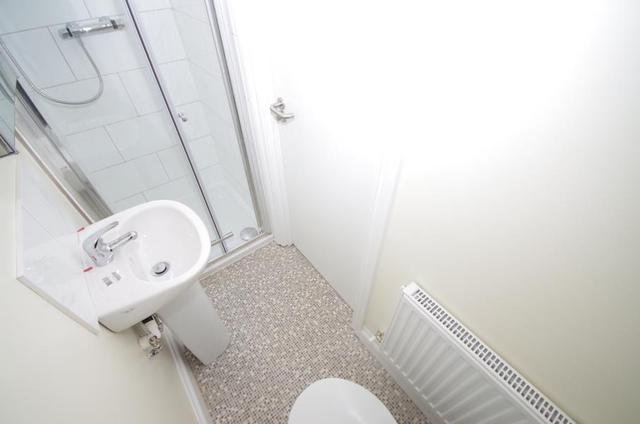  Image of 1 Bedroom Flat to rent at London, N22 5EE
