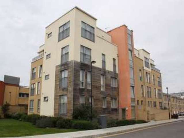  Image of 2 Bedroom Flat to rent at EDGWARE EDGWARE, HA8 0FD