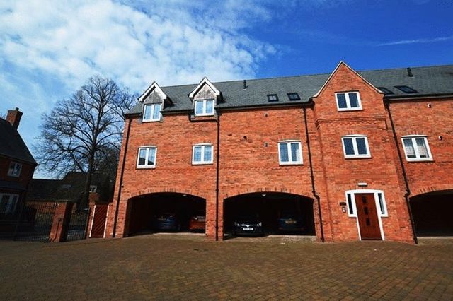  Image of 2 Bedroom Flat for sale at Fowke Street  Rothley, LE7 7PJ