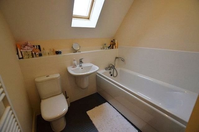  Image of 2 Bedroom Flat for sale at Fowke Street  Rothley, LE7 7PJ