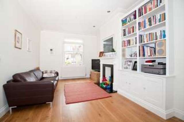  Image of 3 Bedroom Flat for sale at Chiswick, W4 1NJ