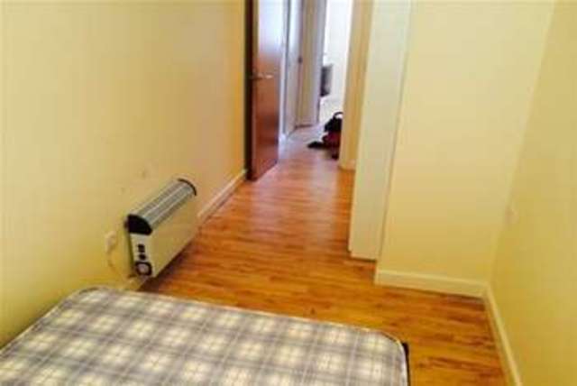  Image of 1 Bedroom Flat to rent at Cardiff, CF24 2LR
