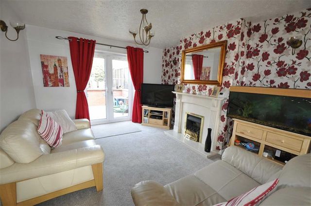  Image of 5 Bedroom Property for sale at Hillery Road Worcester Worcester, WR5 1RF