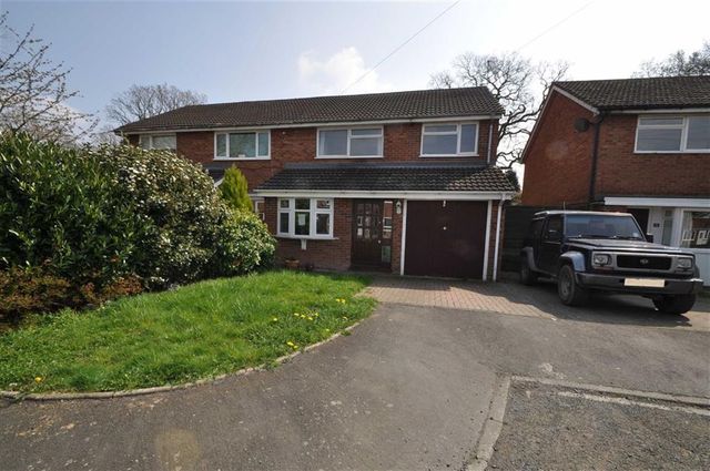  Image of 4 Bedroom Property for sale at Jacomb Close Worcester Worcester, WR2 6SQ