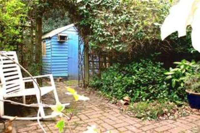  Image of 1 Bedroom Detached to rent at Kidderminster, DY10 1XQ