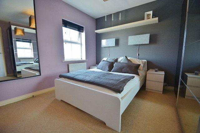  Image of 2 Bedroom Semi-Detached for sale at Kiln Avenue  Chinnor, OX39 4BZ