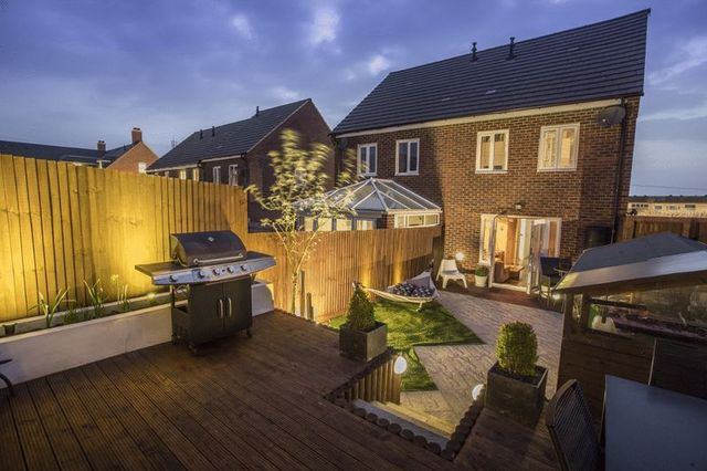  Image of 2 Bedroom Semi-Detached for sale at Kiln Avenue  Chinnor, OX39 4BZ