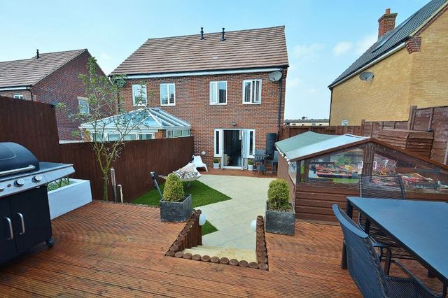  Image of 2 Bedroom Semi-Detached for sale at Kiln Avenue  Chinnor, OX39 4BZ