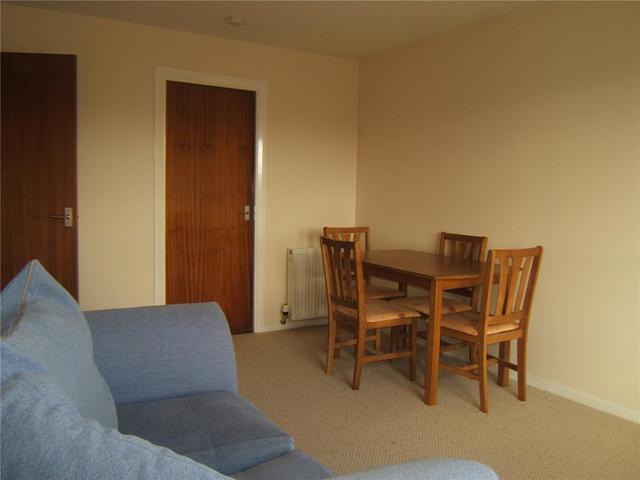  Image of 2 Bedroom Flat to rent at Linlithgow Village West Lothian West Lothian, EH54 7BB