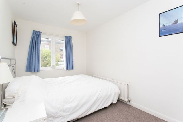  Image of 2 Bedroom Flat to rent at Lanark Road  London, W9 1NX