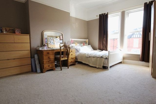  Image of 4 Bedroom Semi-Detached for sale at Lancaster Avenue Sefton Park Liverpool, L17 3AY
