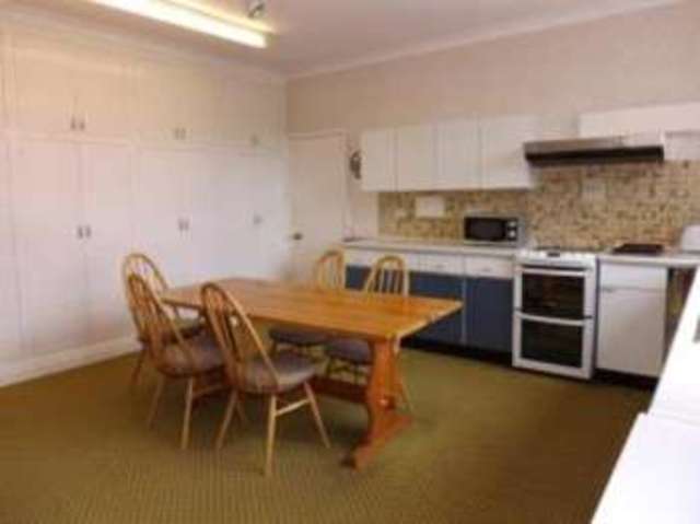  Image of 3 Bedroom Bungalow for sale at Evington Leicester Humberstone, LE5 6GA
