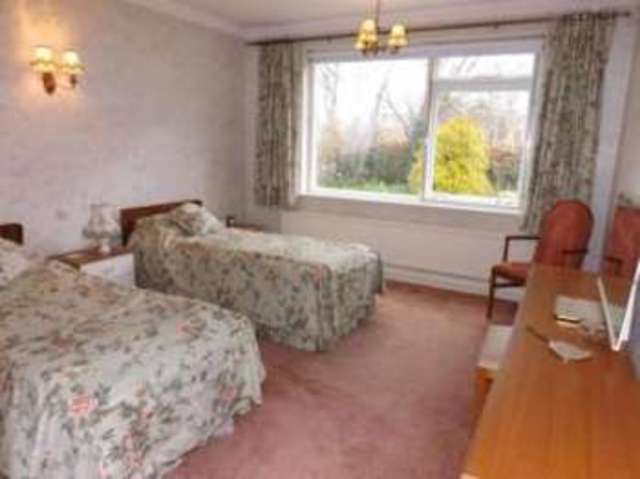  Image of 3 Bedroom Bungalow for sale at Evington Leicester Humberstone, LE5 6GA