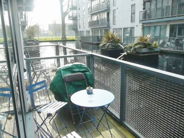  Image of 3 Bedroom Flat to rent at Lea Bridge Road  Hackney, E5 9UB