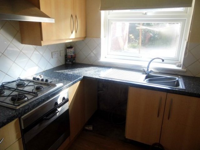  Image of 2 Bedroom Flat for sale at Liverpool Merseyside Liverpool, L8 0TL
