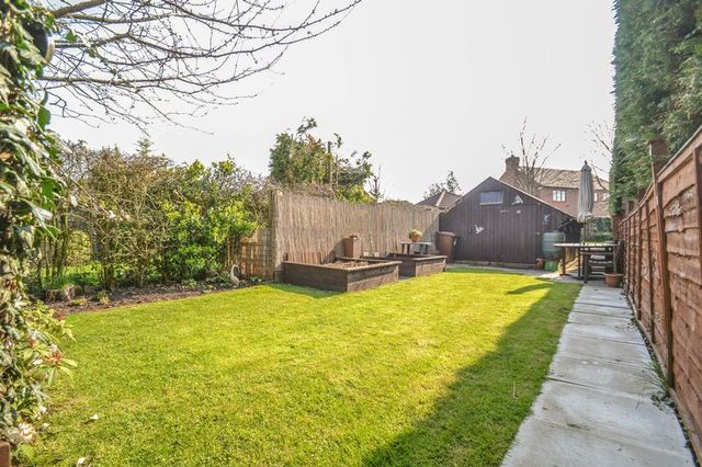  Image of 3 Bedroom Detached for sale at Liverpool Old Road Walmer Bridge Walmer Bridge, PR4 5QE