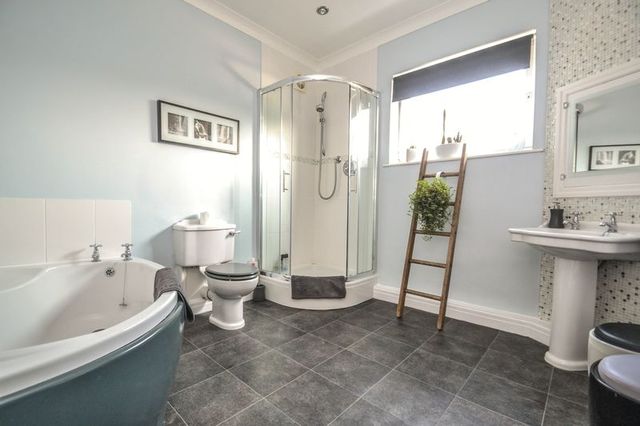  Image of 3 Bedroom Detached for sale at Liverpool Old Road Walmer Bridge Walmer Bridge, PR4 5QE